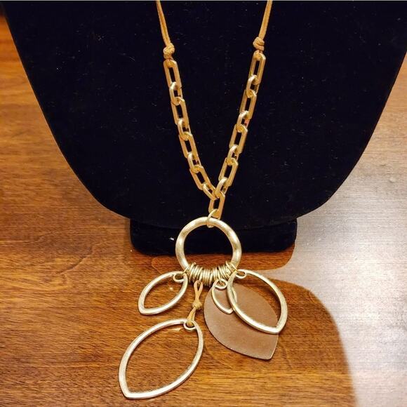 VINTAGE 1946 boho long pendant necklace - Picture 3 of 6